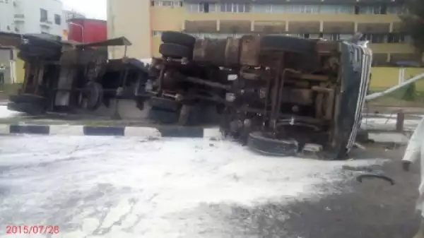 Tanker Loaded With 33,000 Liters Of Fuel Falls At Lagos Airport Today [See Photos]